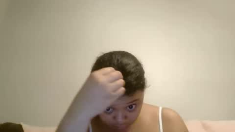 Snapshot of beautyloves chatting on 11/04/25, 07:18 Beauty online show from 11/04/25, 07:18