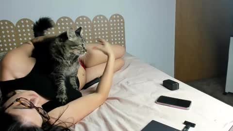 Beautyraf online show from 11/25/25, 12:21