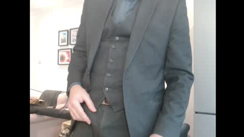 Snapshot of beautysbrit chatting on 02/05/25, 03:20 BeautysBrit online show from 02/05/25, 03:20