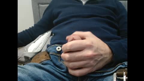 Snapshot of beautysbrit chatting on 02/08/25, 03:53 BeautysBrit online show from 02/08/25, 03:53