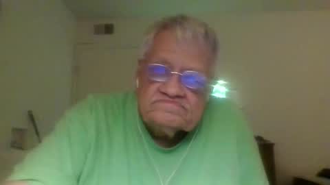 Snapshot of beautytomyeyes chatting on 04/27/26, 12:30 beautytomyeyes online show from 04/27/26, 12:30