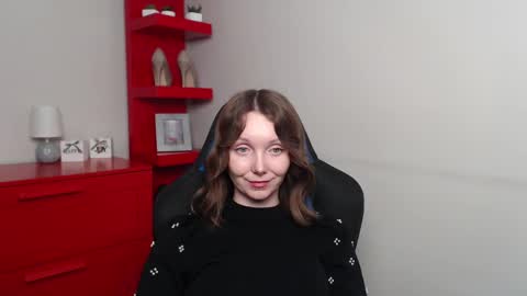 Zoe online show from 12/12/24, 10:56