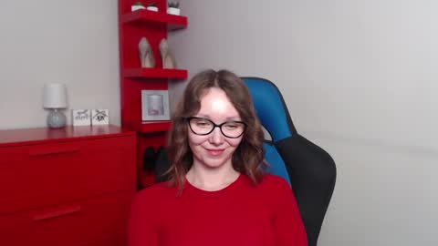 Zoe online show from 12/23/24, 12:30