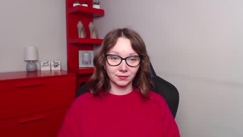 Zoe online show from 12/30/24, 06:20