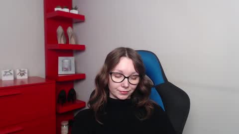 Zoe online show from 02/18/25, 10:38