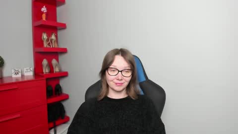 Zoe online show from 04/13/26, 06:52