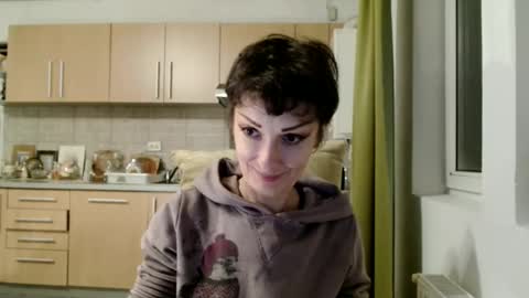 Raluca online show from 11/18/25, 03:27