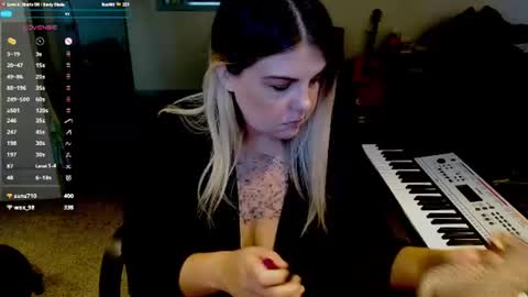 Snapshot of beccalubov chatting on 07/10/26, 02:19 Becca Lubov online show from 07/10/26, 02:19
