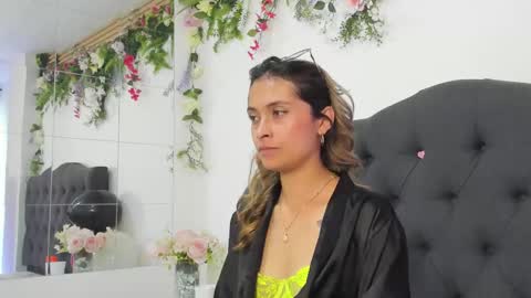 beccamilanni online show from 02/27/25, 03:48