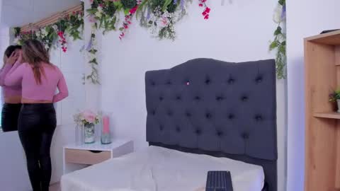 beccamilanni online show from 02/28/25, 01:36