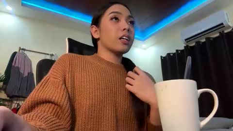 becinapia15 online show from 09/21/25, 07:59