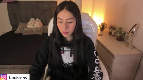 Snapshot of beck__jones chatting on 10/28/25, 02:53 Marzhie online show from 10/28/25, 02:53