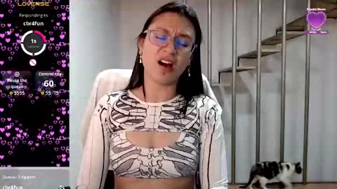 Daniela online show from 10/22/25, 12:55