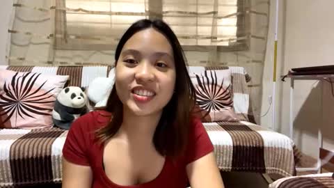 Snapshot of beckielarbi chatting on 03/15/26, 02:06 Aurora online show from 03/15/26, 02:06