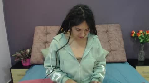 Snapshot of becky__huston chatting on 10/01/25, 12:11 Becky online show from 10/01/25, 12:11