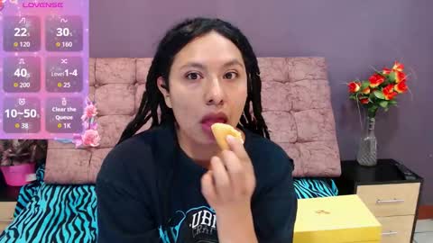 Snapshot of becky__huston chatting on 11/20/25, 11:43 Becky online show from 11/20/25, 11:43