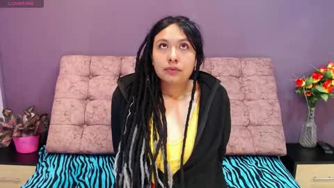 Snapshot of becky__huston chatting on 11/21/25, 01:32 Becky online show from 11/21/25, 01:32