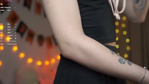 Melissa online show from 11/10/25, 02:05