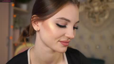 Snapshot of beckymadsons chatting on 04/11/26, 12:20 Melissa online show from 04/11/26, 12:20