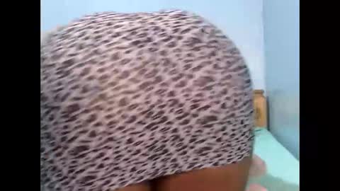 Snapshot of beckyswee chatting on 09/15/25, 12:54 beckyswee online show from 09/15/25, 12:54