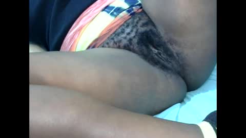 Snapshot of beckyswee chatting on 09/17/25, 07:43 beckyswee online show from 09/17/25, 07:43