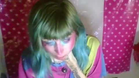 Snapshot of beckytheclown chatting on 09/19/25, 12:23 Beckytheclown online show from 09/19/25, 12:23