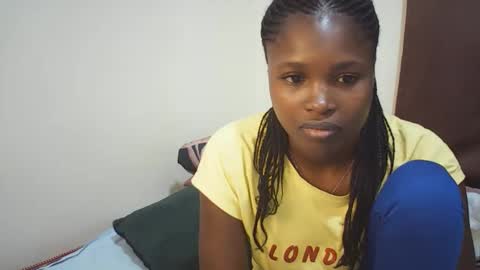 Snapshot of bee_arrie chatting on 04/18/26, 12:09 nasha online show from 04/18/26, 12:09