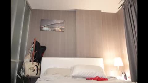 bee_thai online show from 04/10/26, 08:57