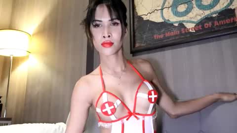 Snapshot of bee_thai chatting on 05/05/26, 03:31 bee_thai online show from 05/05/26, 03:31