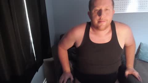 Snapshot of beefystr8guy chatting on 02/17/26, 05:08 MascDadBod online show from 02/17/26, 05:08