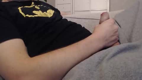 Snapshot of beejee88 chatting on 03/25/26, 09:10 beejee88 online show from 03/25/26, 09:10