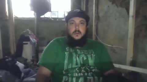 Snapshot of beenallover92 chatting on 11/26/25, 01:23 beenallover92 online show from 11/26/25, 01:23