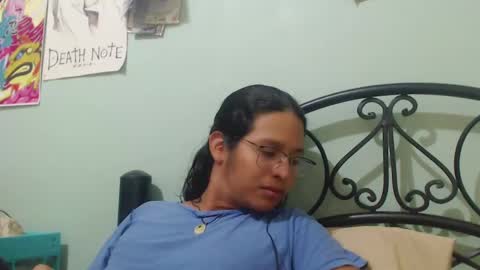 Snapshot of beentage chatting on 12/24/24, 08:05 Alex online show from 12/24/24, 08:05