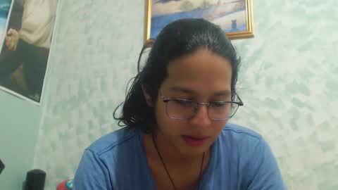 Snapshot of beentage chatting on 01/17/25, 04:28 Alex online show from 01/17/25, 04:28