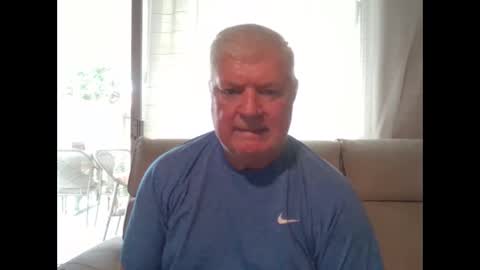 Just Me Nothing More or Less online show from 10/03/25, 06:16