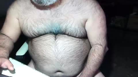 Snapshot of beers19 chatting on 03/10/25, 02:48 beers19 online show from 03/10/25, 02:48