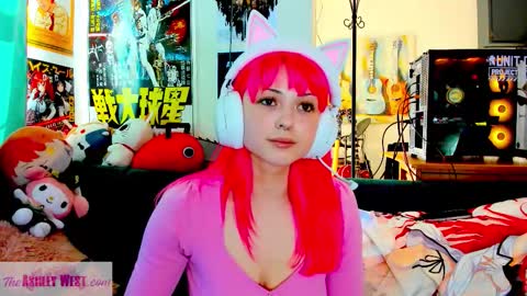 Snapshot of beg4itbaby chatting on 03/12/26, 07:42 Ashley West online show from 03/12/26, 07:42