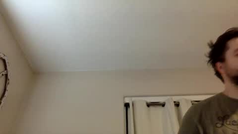 Snapshot of beginnersluck111 chatting on 10/01/25, 04:02 Beginners Luck online show from 10/01/25, 04:02