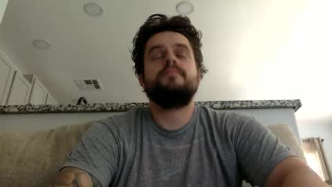 Snapshot of beginnersluck111 chatting on 10/04/25, 08:29 Beginners Luck online show from 10/04/25, 08:29