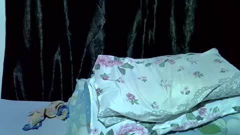 Snapshot of beib_ria chatting on 07/15/26, 01:11 ria online show from 07/15/26, 01:11