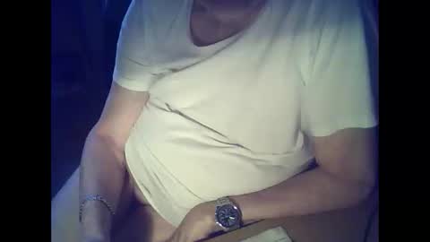 Snapshot of bekklove1 chatting on 02/13/25, 09:51 bekklove1 online show from 02/13/25, 09:51