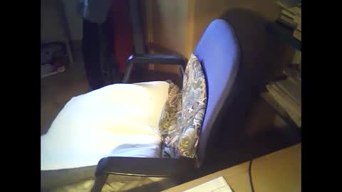 Snapshot of bekklove1 chatting on 02/15/25, 09:38 bekklove1 online show from 02/15/25, 09:38