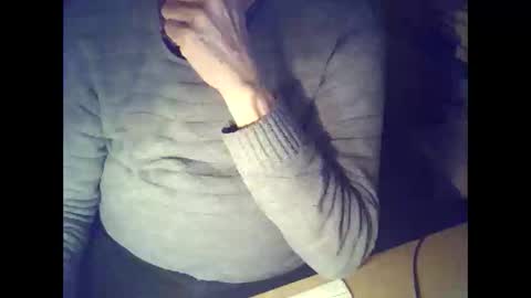 Snapshot of bekklove1 chatting on 02/15/25, 05:50 bekklove1 online show from 02/15/25, 05:50