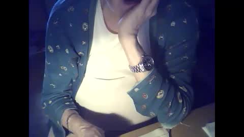 Snapshot of bekklove1 chatting on 02/27/25, 08:39 bekklove1 online show from 02/27/25, 08:39