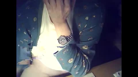 Snapshot of bekklove1 chatting on 03/01/25, 03:43 bekklove1 online show from 03/01/25, 03:43