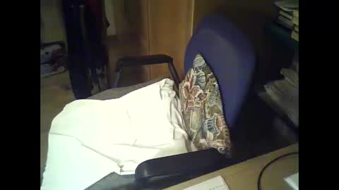 Snapshot of bekklove1 chatting on 03/04/25, 05:56 bekklove1 online show from 03/04/25, 05:56