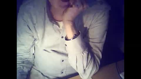 Snapshot of bekklove1 chatting on 03/12/25, 04:35 bekklove1 online show from 03/12/25, 04:35