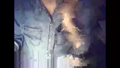 Snapshot of bekklove1 chatting on 10/11/25, 03:43 bekklove1 online show from 10/11/25, 03:43