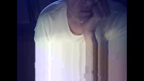 Snapshot of bekklove1 chatting on 11/13/25, 10:14 bekklove1 online show from 11/13/25, 10:14