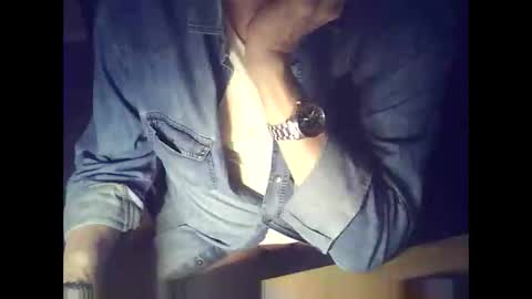 Snapshot of bekklove1 chatting on 11/27/25, 12:24 bekklove1 online show from 11/27/25, 12:24